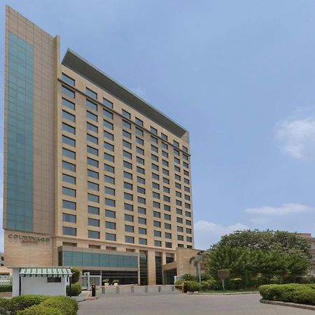 Courtyard By Marriott Gurugram Downtown Hotel Gurgaon Buitenkant foto